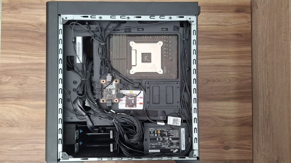 Legion T5 26AMR5 R5-5600 32GB-DDR4 500GB-SSD RTX-3050-8G Masaüstü PC