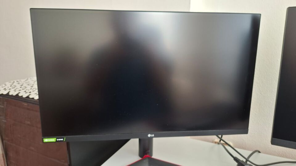 UltraGear 27GL83A-B 27'' 1ms(GTG) 144Hz QHD IPS Pivot Gaming Monitör