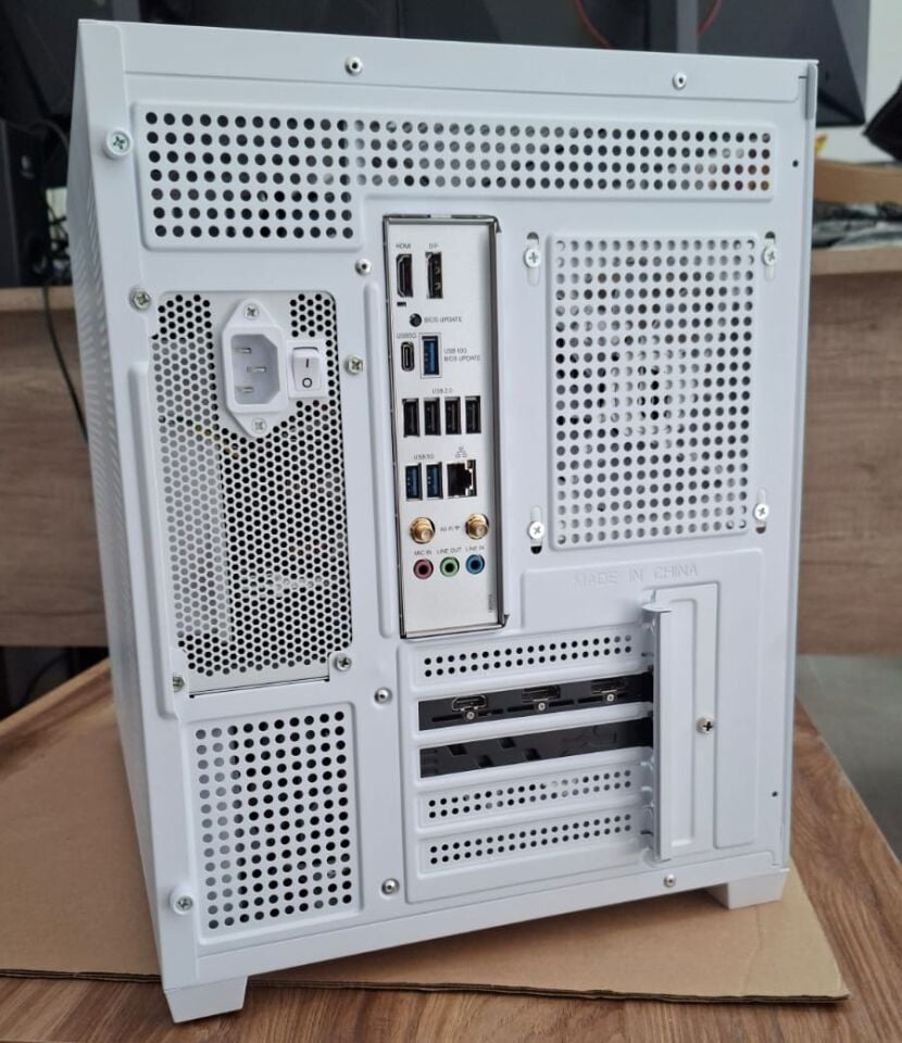 MEGA GAMING NXG01 R5-7600 16GB-DDR5 512GB-SSD RX-9060-XT-16G Masaüstü PC