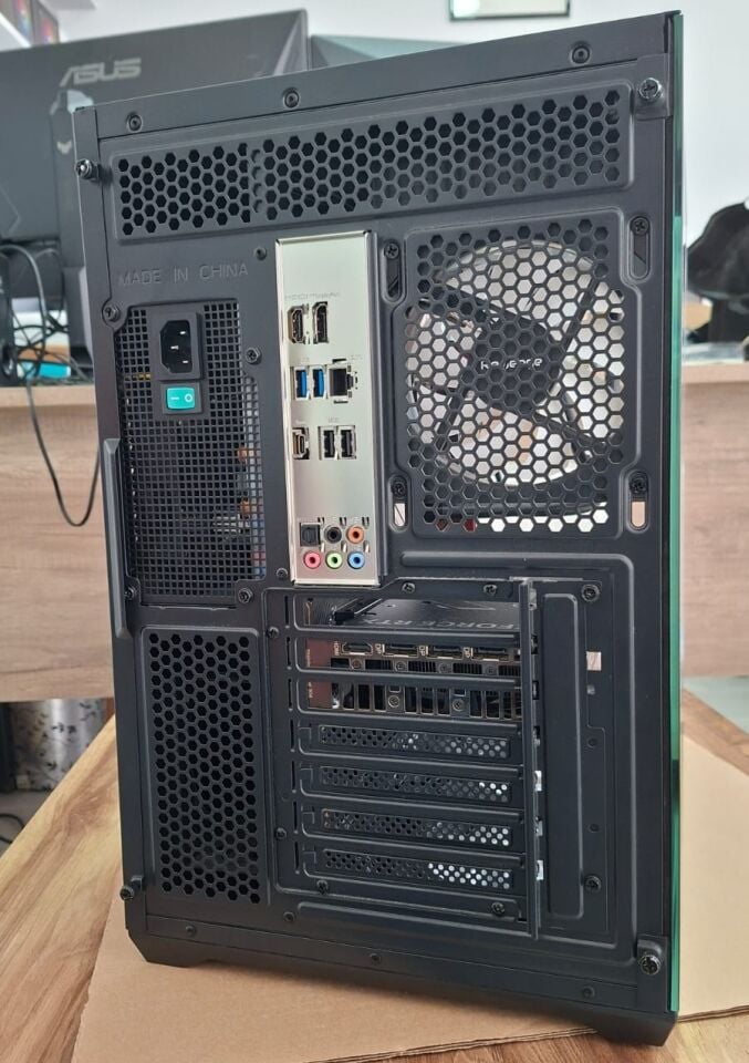 MEGA GAMING RVG01 i7-13700F 32GB-DDR5 1TB-SSD RTX-5060-Ti-16G Masaüstü PC