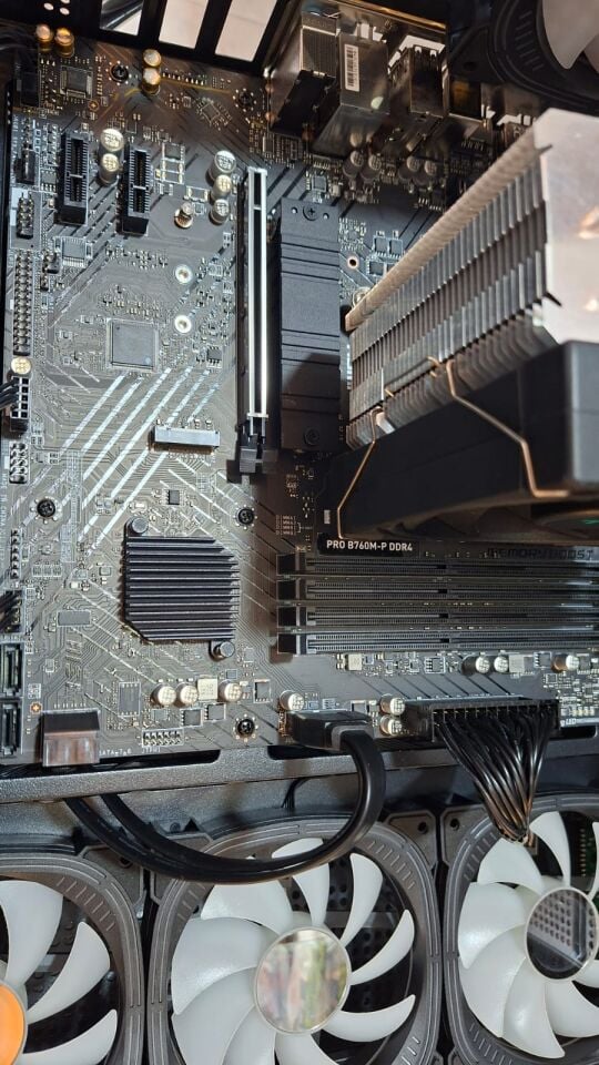 PRO B760M-P DDR4 4800MT/s(OC) LGA1700 mATX Anakart