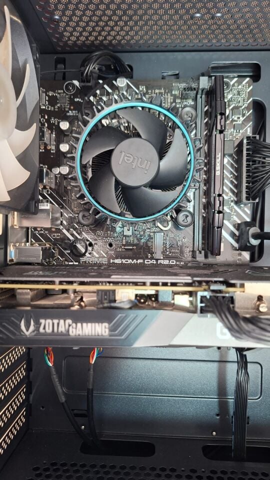 PRIME H610M-F D4 R2.0 3200MT/s(OC) AM5 mATX Anakart