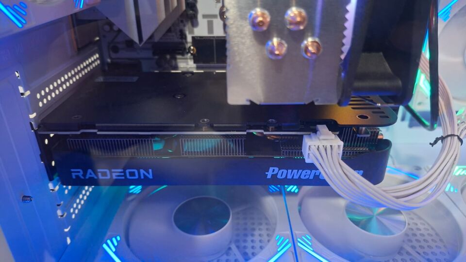 Reaper Radeon RX 9060 XT 16GB GDDR6 128-bit Ekran Kartı