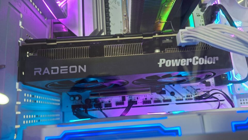Reaper Radeon RX 9060 XT 16GB GDDR6 128-bit Ekran Kartı
