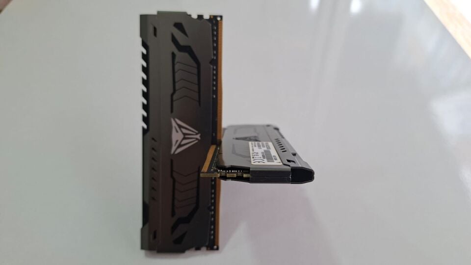 Viper Steel 16GB (2x8GB) DDR4 3200MT/s CL16 RAM