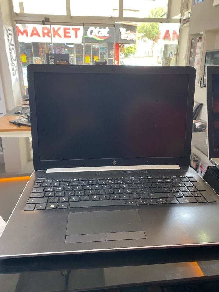 15-DB0002NT 4JU37EA-AB8 A9-9425 8GB-DDR4 240GB-SSD R5-M435-2G 15.6-HD Dizüstü PC