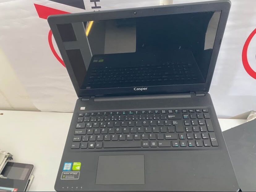 Nirvana C500 CN-V5K6100A i3-6100U 4GB-DDR3 256GB-SSD 940M-2G 15.6-HD Dizüstü PC
