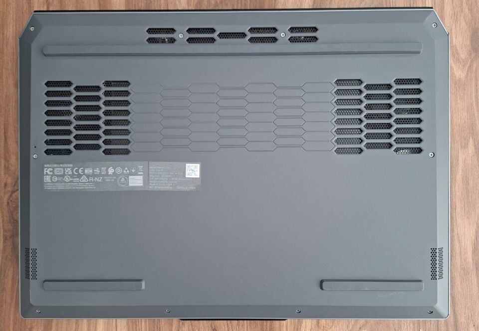 LOQ 15IAX9 83GS0099TR i5-12450HX 24GB-DDR5 512GB-SSD RTX-3050-6G 15.6-FHD Dizüstü PC